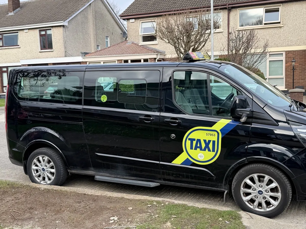 Taxi for sale 8 seater - Image 1