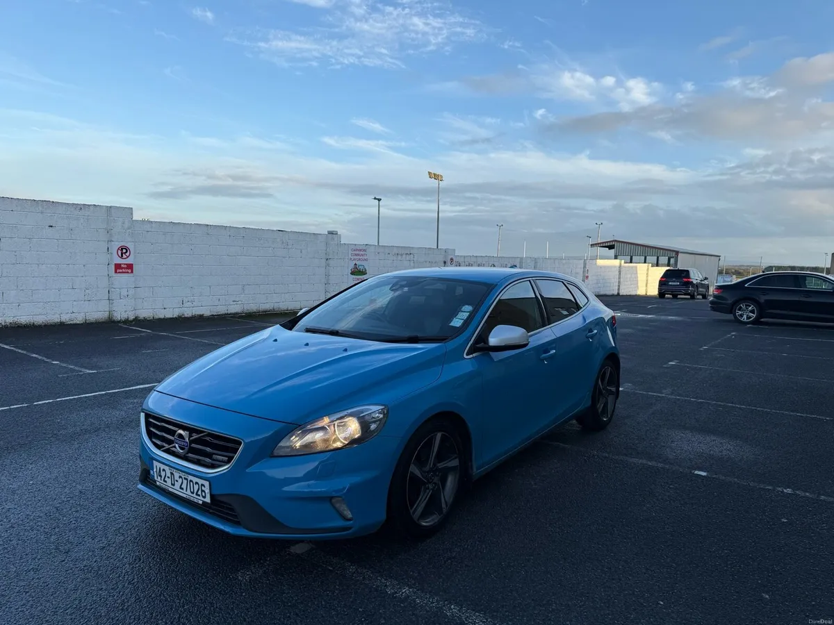 VOLVO V40 1.6 D R DESIGN NEW NCT 2014 - Image 1