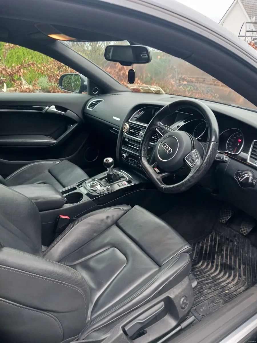 Audi A5 - Image 2