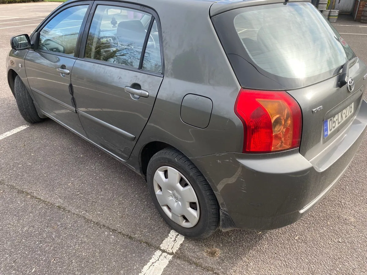2005 TOYOTA COROLLA NCT 5/26 TAXED 3/26 - Image 2
