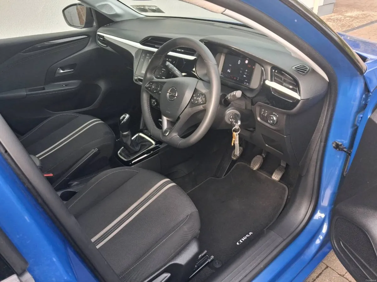 Opel Corsa 2023 - Image 2
