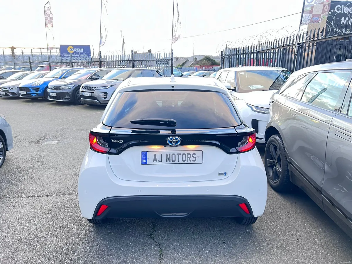 2020 TOYOTA YARIS HYBRID - Image 3