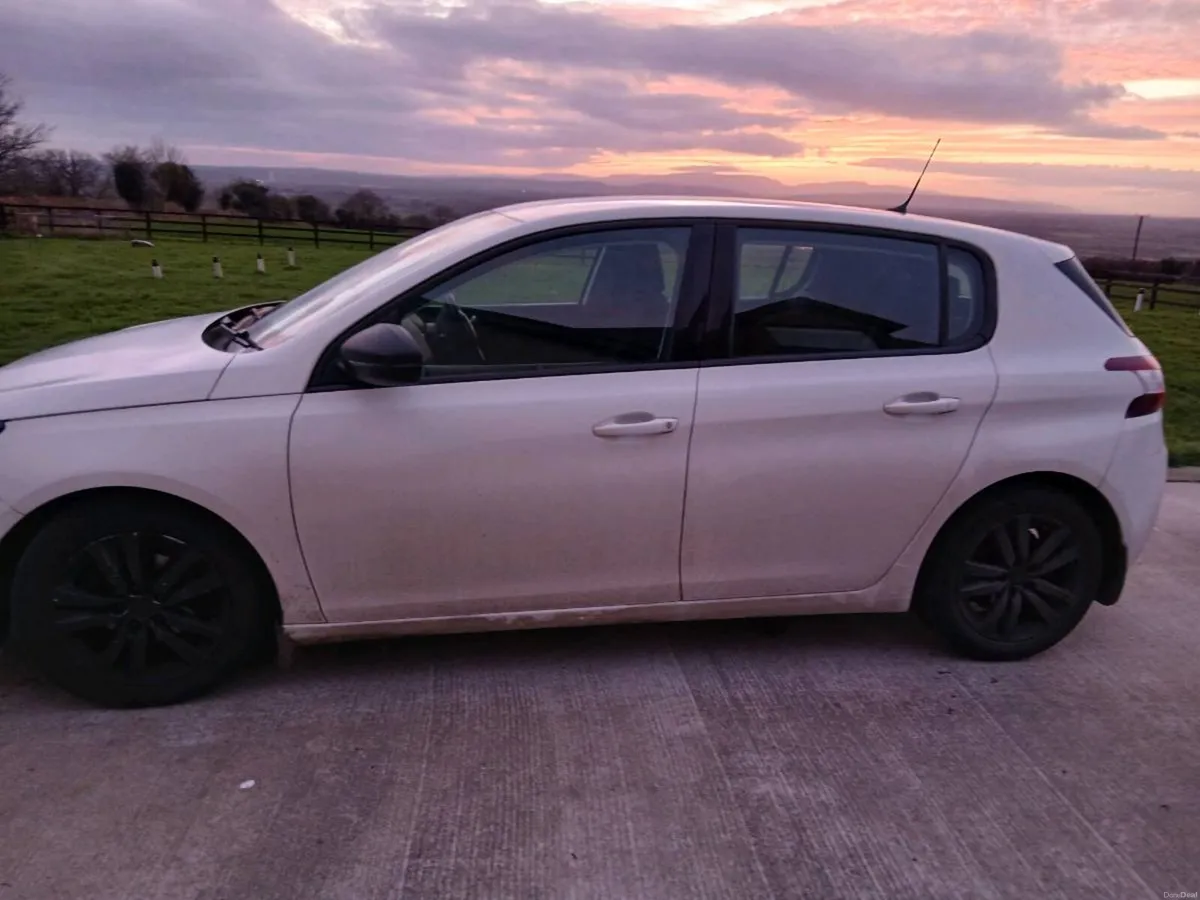 Peugeot 308 - Image 4