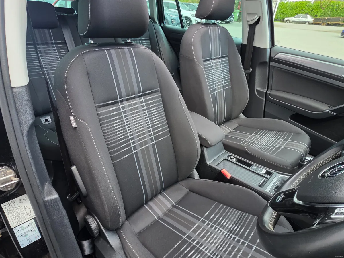 2016 Volkswagen Golf 1.6 TDI LOUNGE // NEW NCT - Image 4