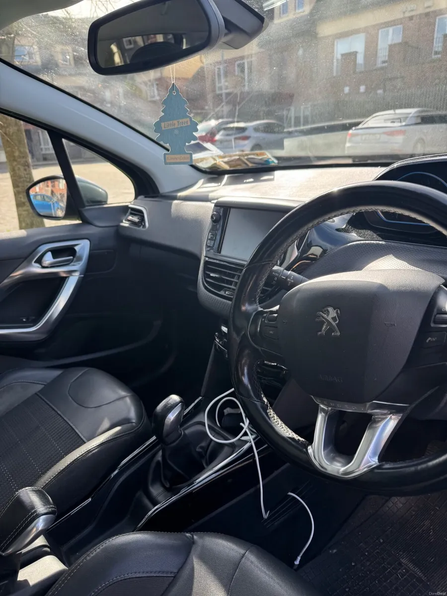 Peugeot 2008 2017 - Image 2