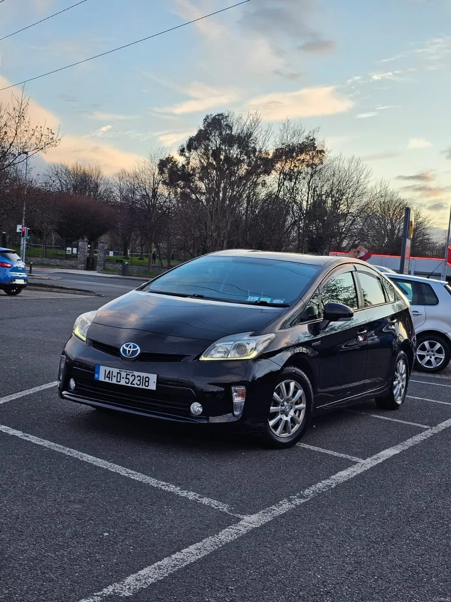 Toyota Prius 2014 - Image 1