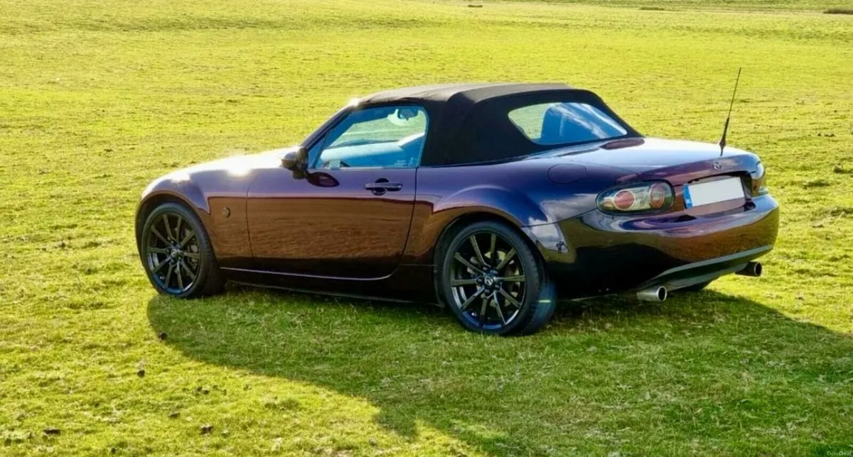 Mazda MX-5 2.0L (LSD) with HUGE list of Extras - Image 4