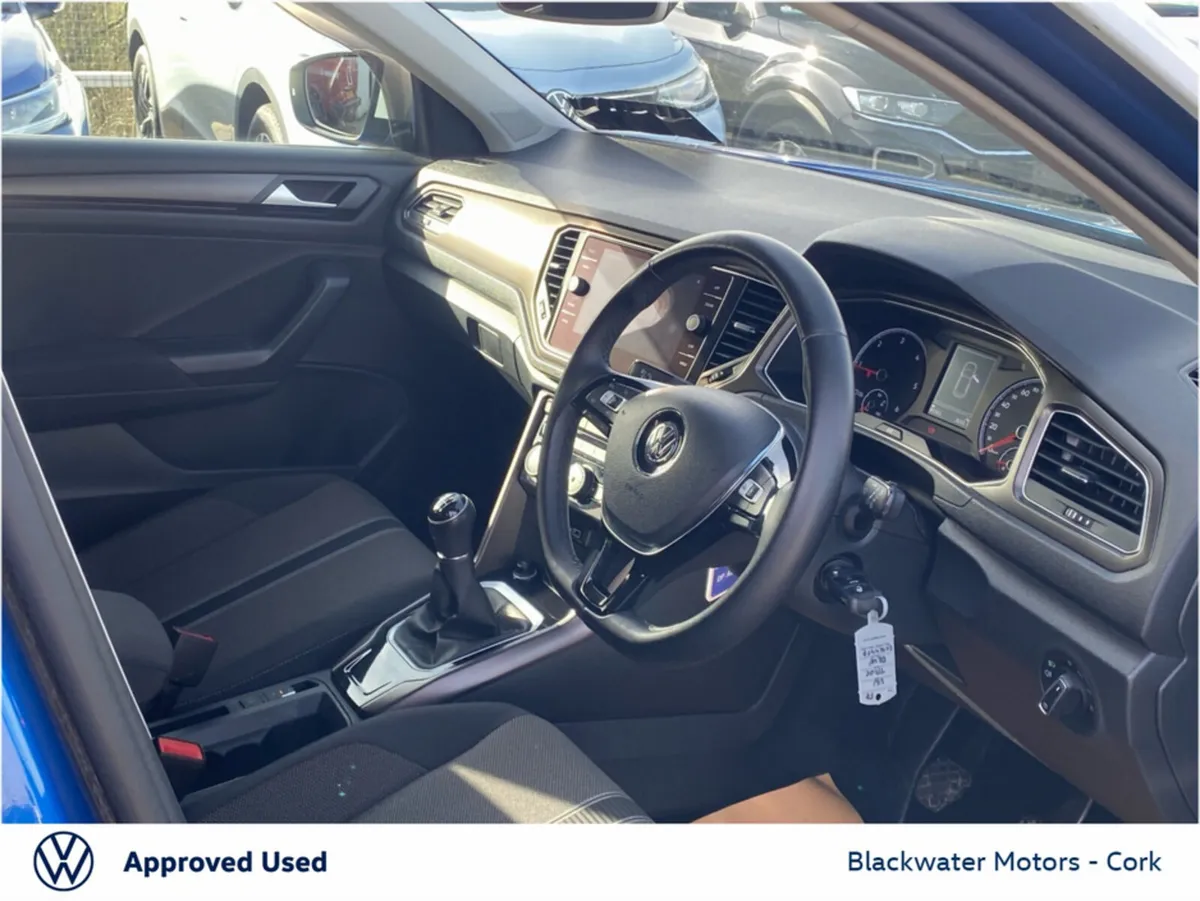 Volkswagen T-Roc 1.6TDI 115BHP DEISGN WITH TECHNOL - Image 4