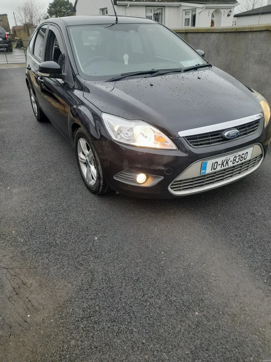 Ford Focus 2010 - Image 1