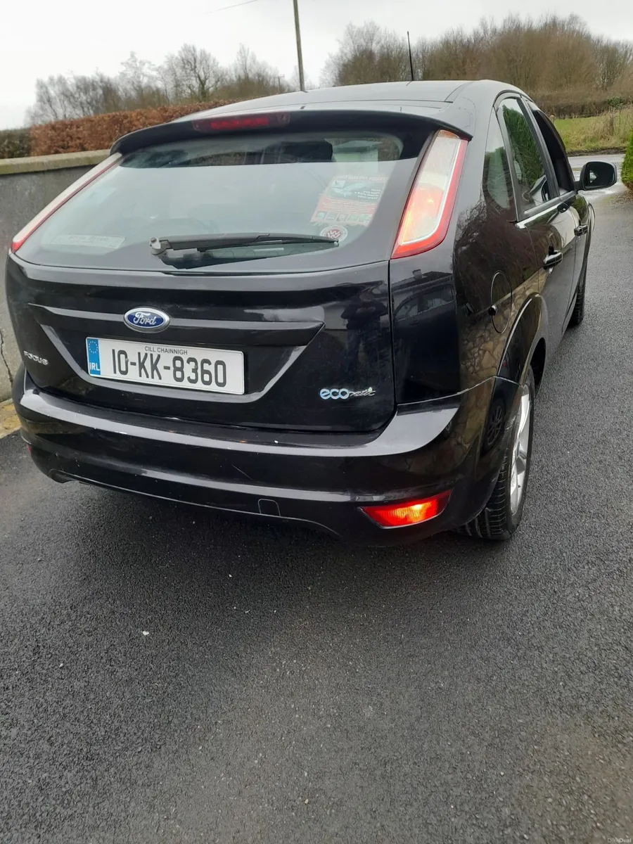 Ford Focus 2010 - Image 4