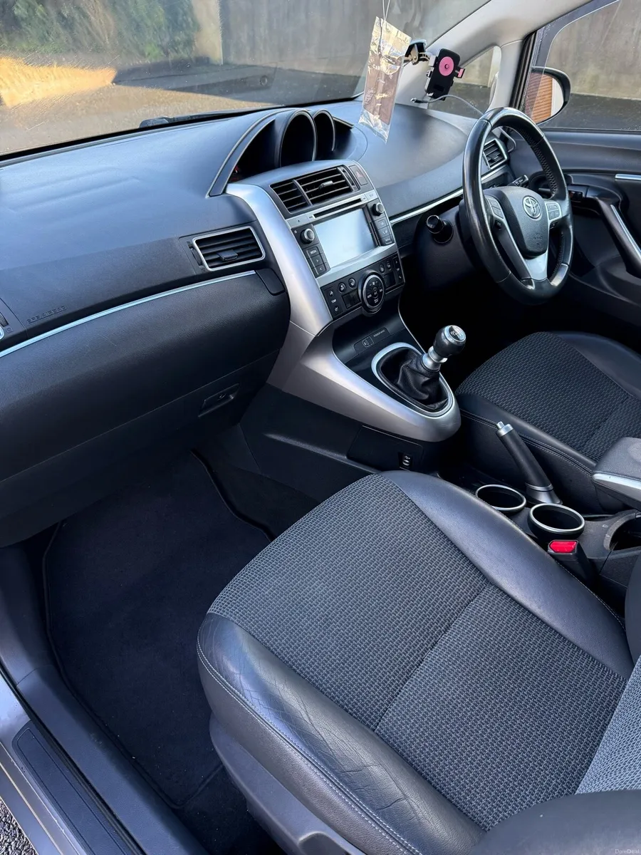 Toyota Verso 1.6D 7 seater low mileage - Image 4