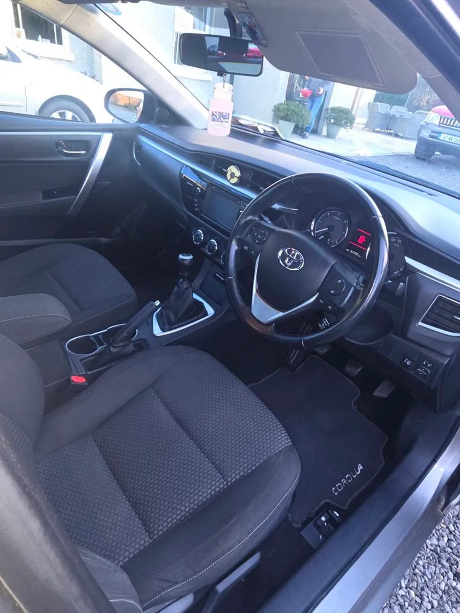 2016 Toyota Corolla 1.4 D4D LUNA - Image 5
