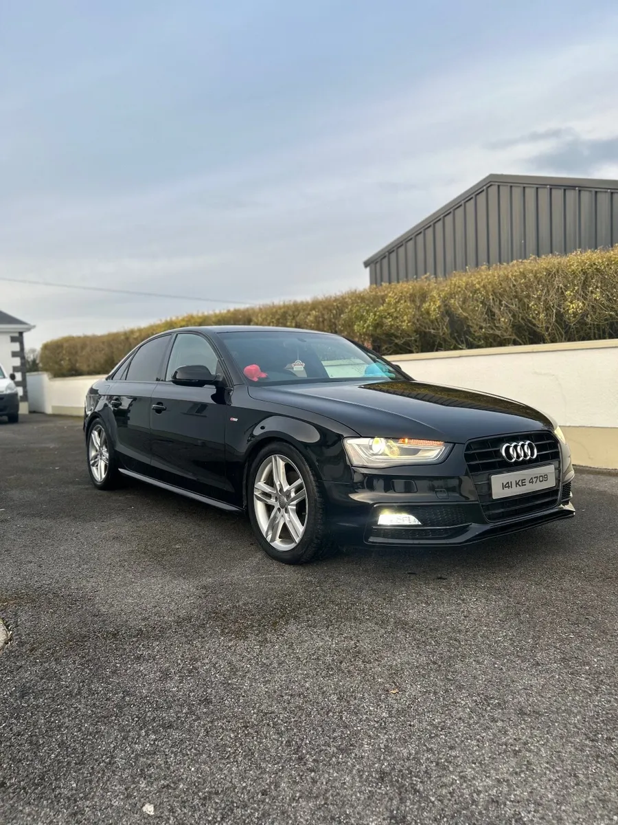 Audi A4 2014 - Image 2