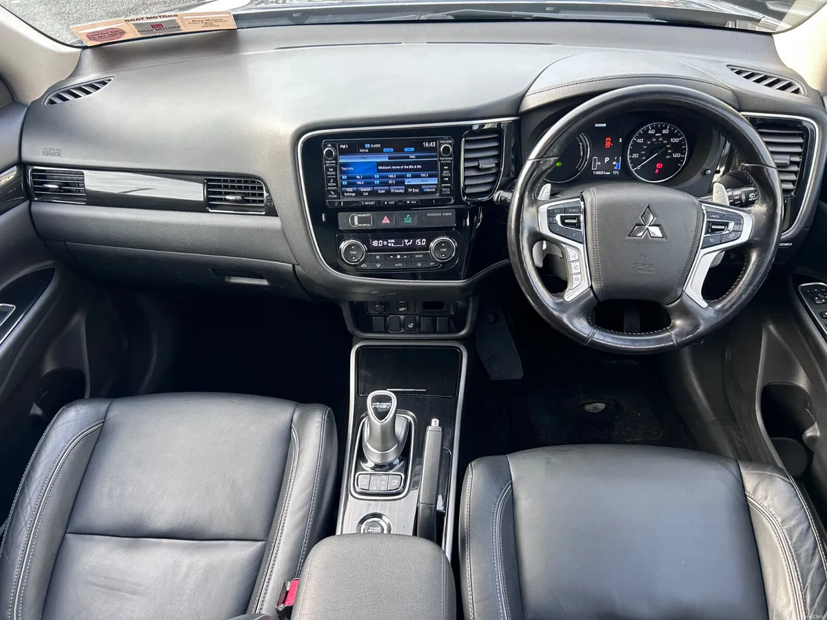 2016 MITSUBISHI OUTLANDER 2.0 HYBRID PETROL PLUG - Image 2