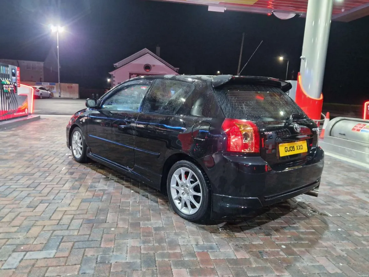2005 Toyota Corolla T-Sport - Image 4