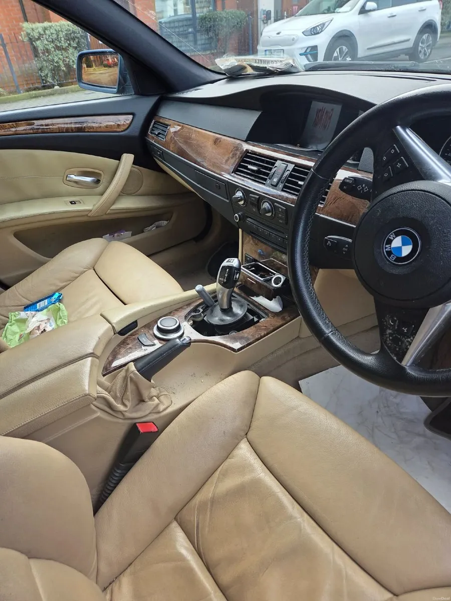 BMW 5-Series 2008 - Image 1