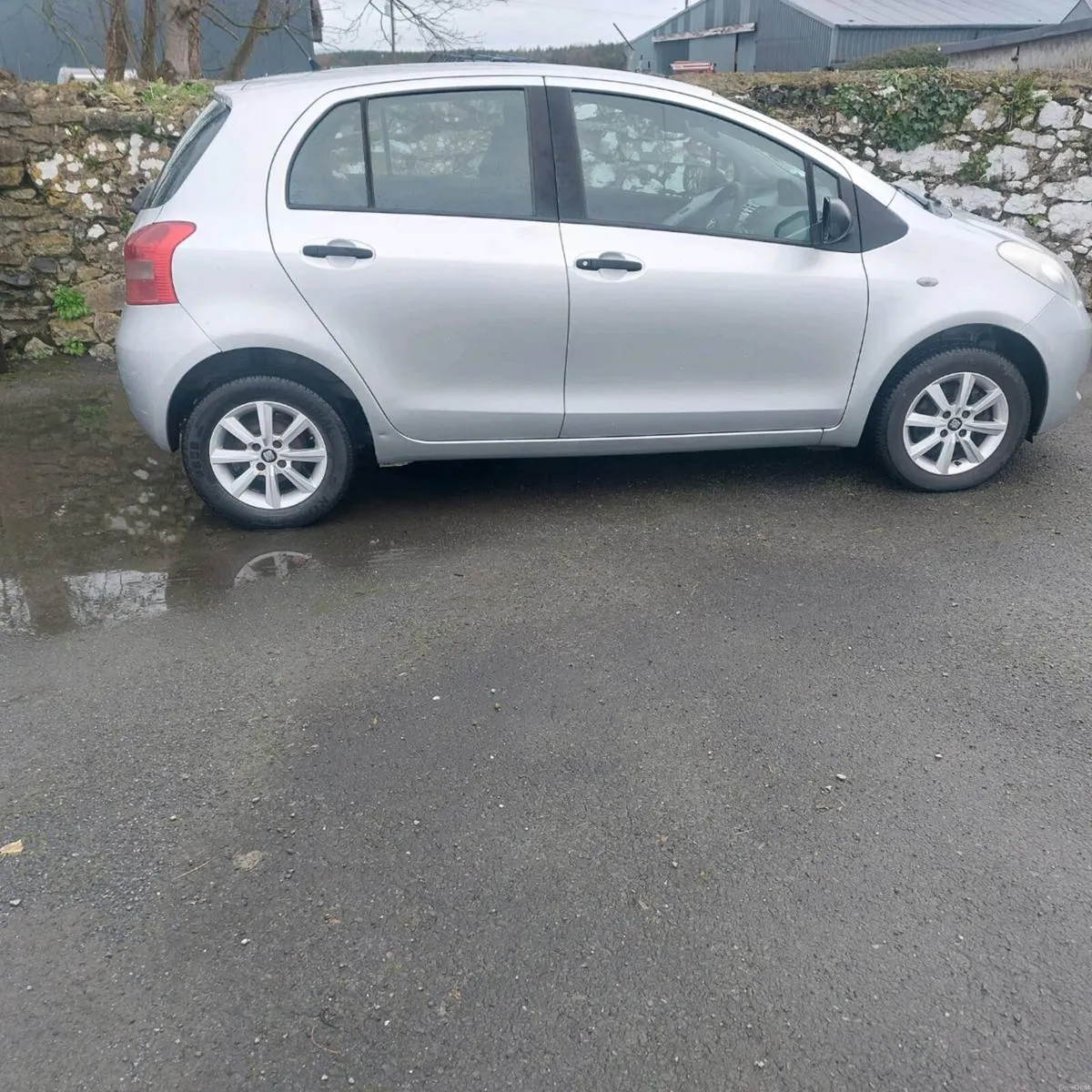 2008 toyota yaris 1.0  nct 2/27 new nct €2950 - Image 4