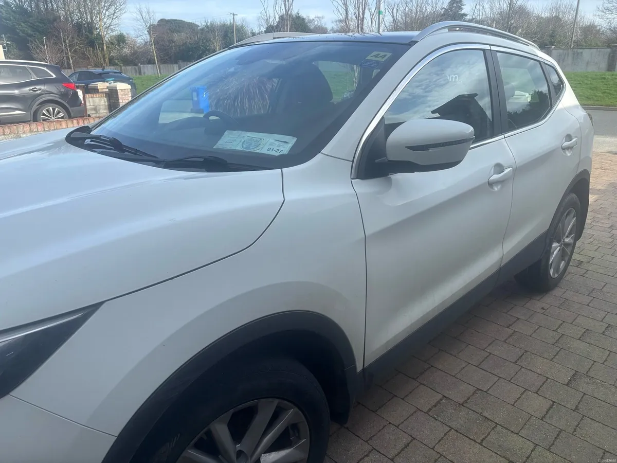 Qashqai Acenta 5DR Wagon 1.5L Turbo - Image 3