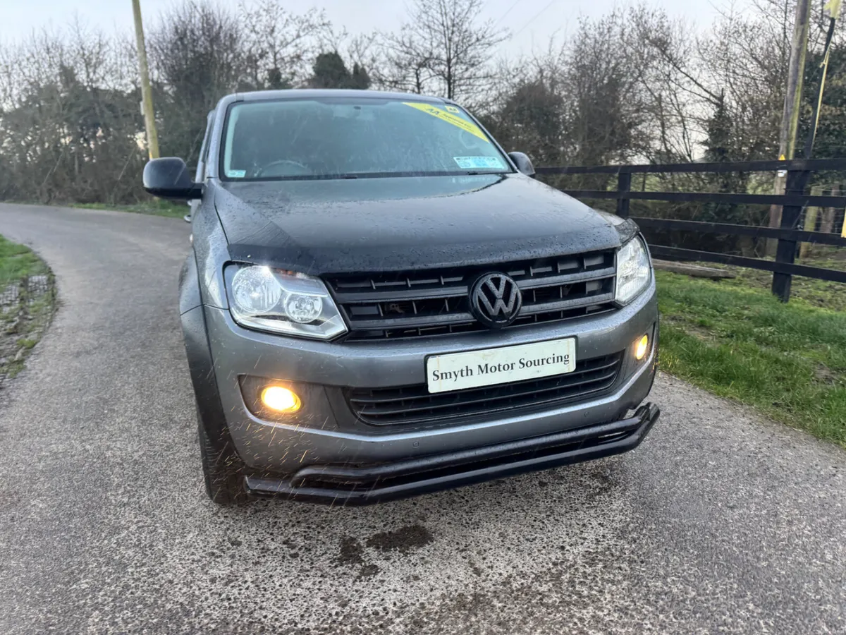 162 Volkswagen Amarok Black Ed Spotless***** - Image 3