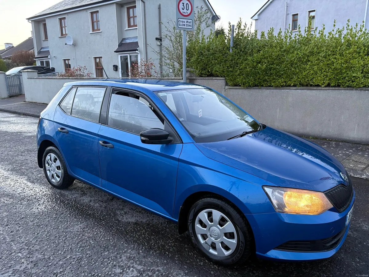 2015 Skoda Fabia Hatchback1.0 Petrol NCT 06/2026. - Image 2