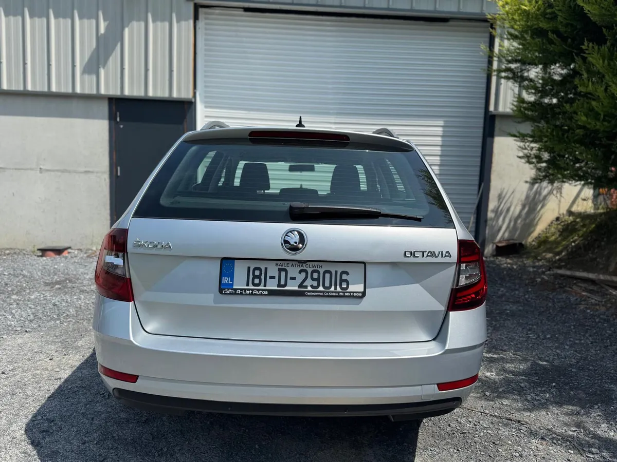 Skoda Octavia 1.6 TDI Estate - Image 2