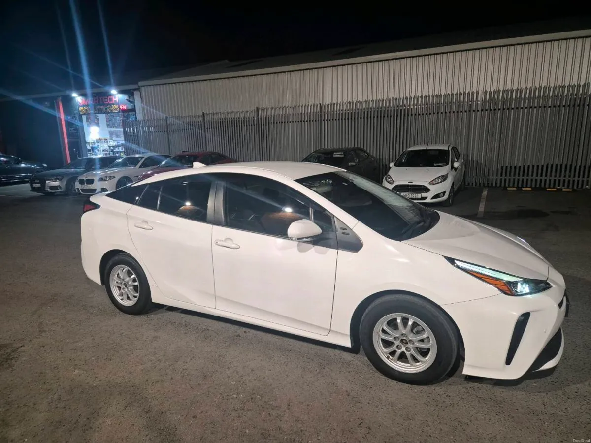 Prius 212 October price 19500 - Image 3