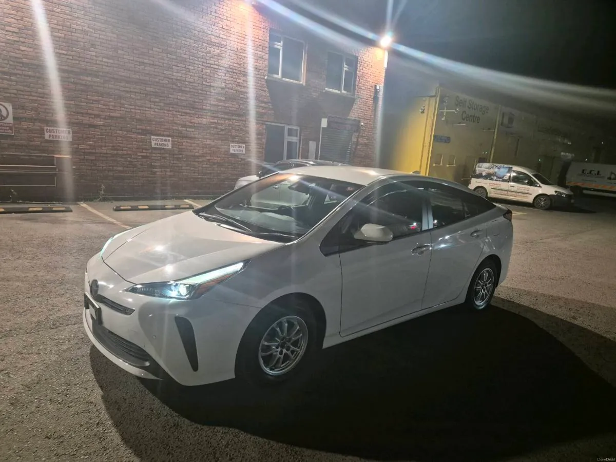 Prius 212 October price 19500 - Image 2