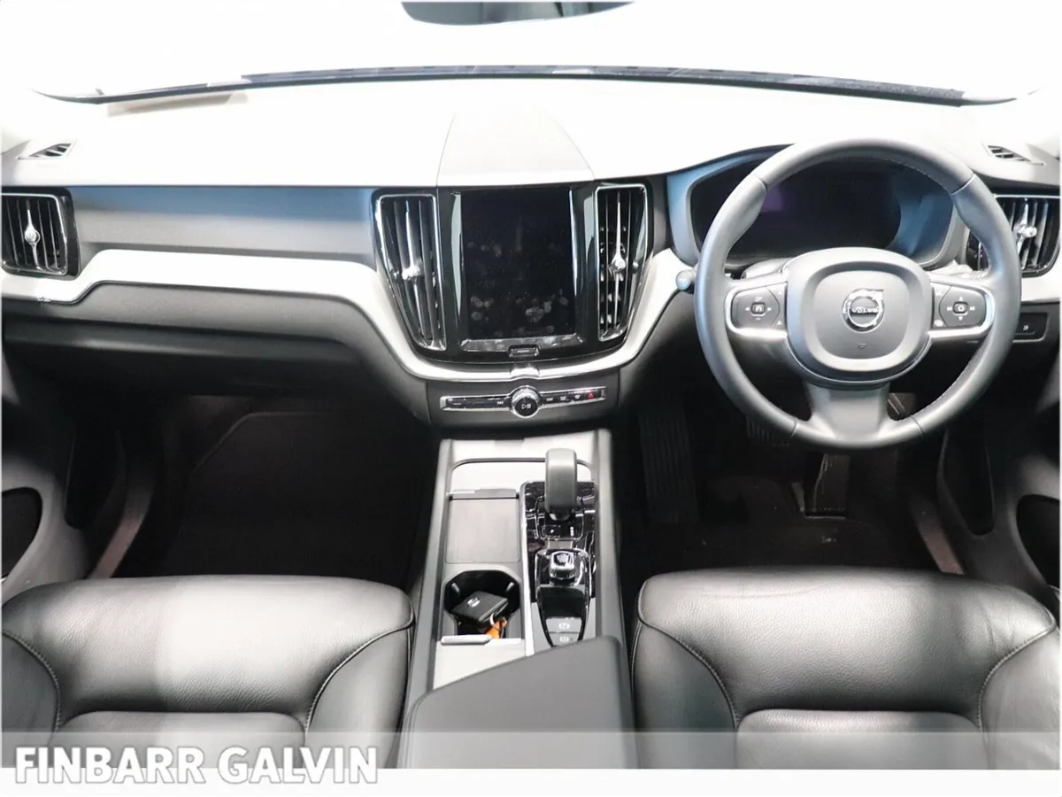 XC60 T6 Recharge PHEV 350hp AT8 Core - Image 4