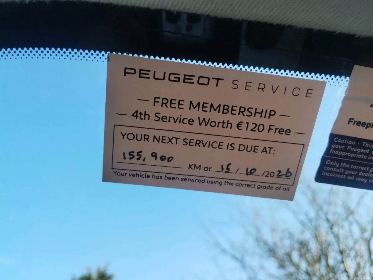 Peugeot 208 - Image 4