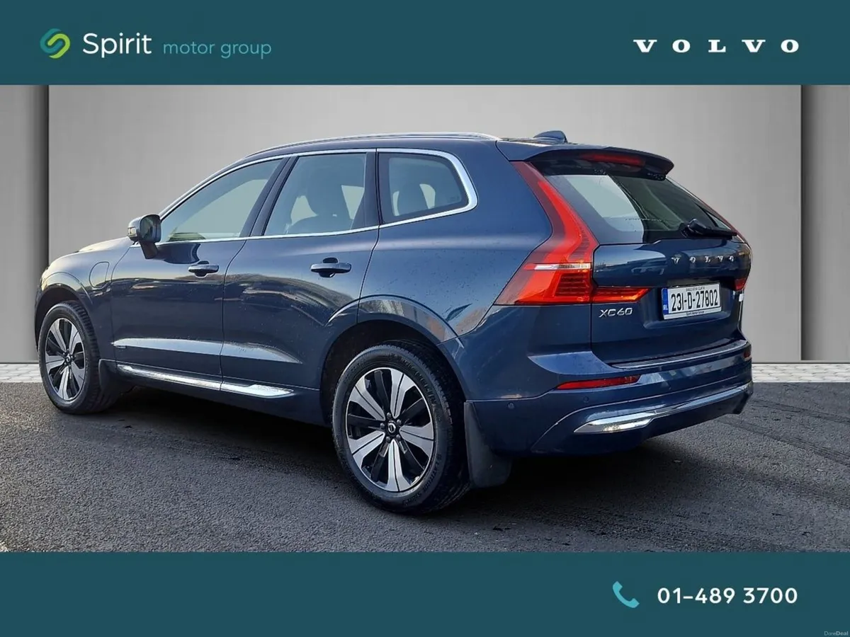 Volvo XC60 T6 Plug In Hybrid, AWD, Plus (Bright Th - Image 3