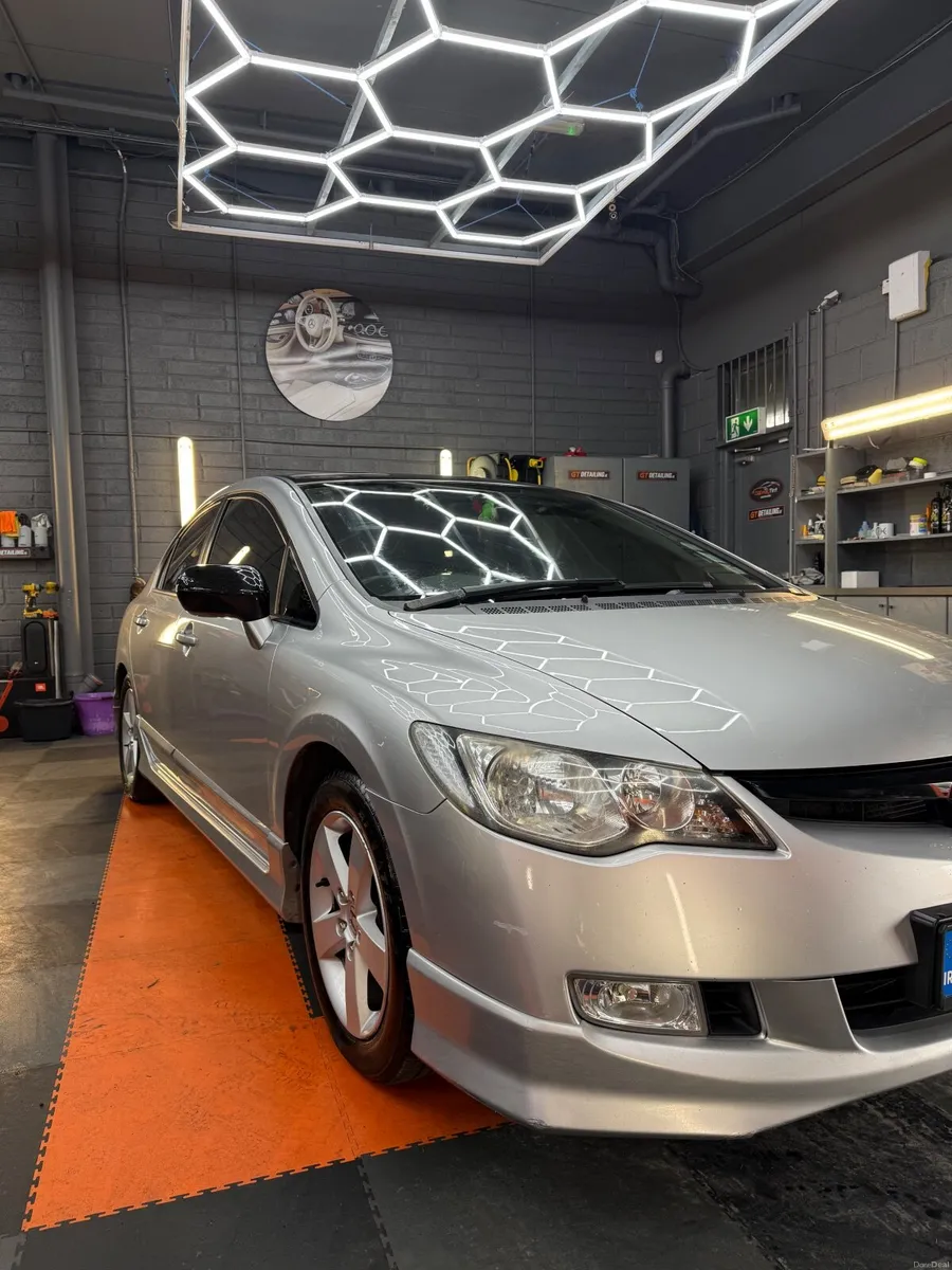 Honda Civic 2007 - Image 2