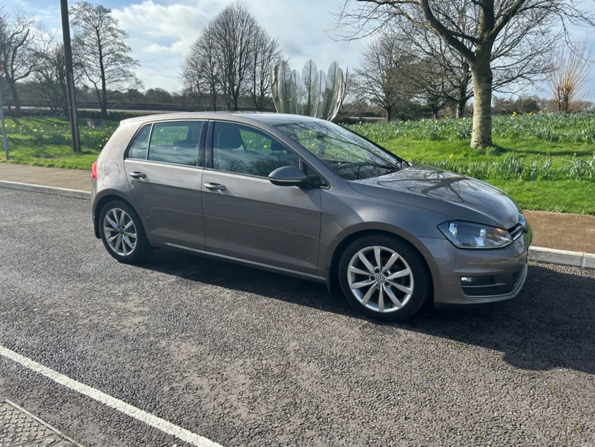 Volkswagen Golf 1.6 TDI S BLUEMOTION 105PS 5DR - Image 2