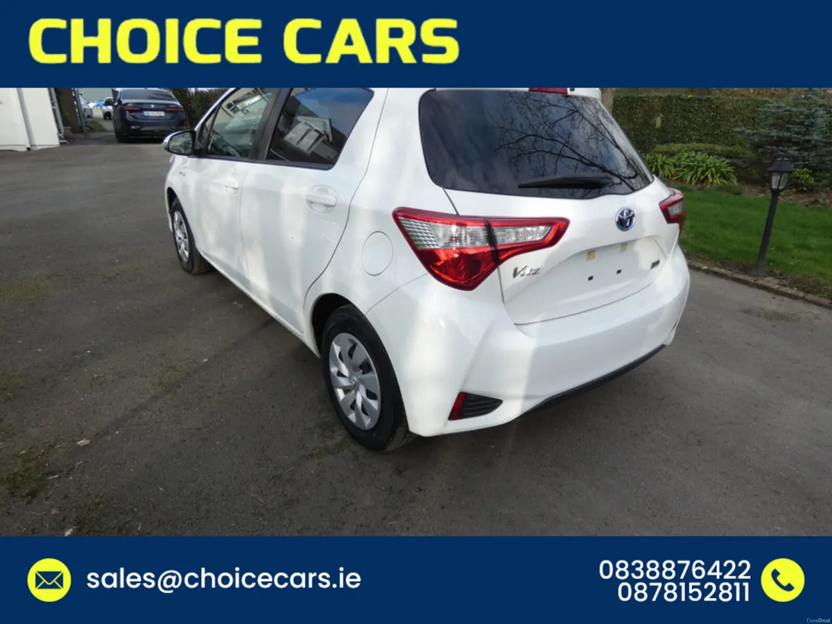 Toyota Yaris 1.5 AUTO HYBRID - Image 4