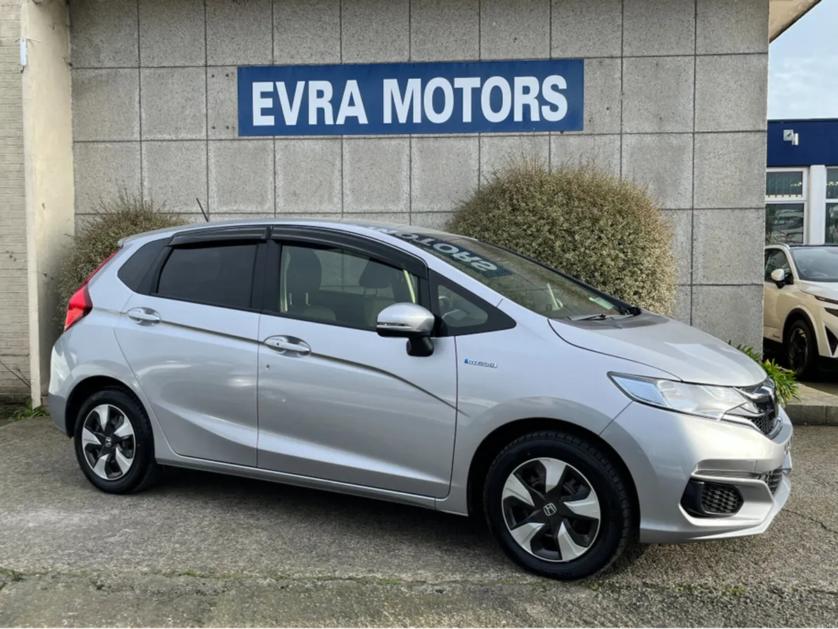 Honda Fit HYBRID AUTOMATIC 1.5 PETROL //REVERSE CA - Image 3