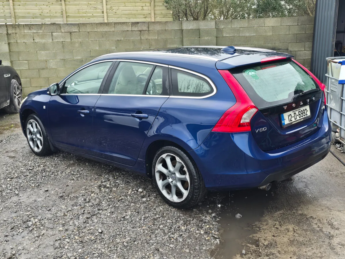 Volvo V60 2012 diesel ocean race edition €3650 - Image 4