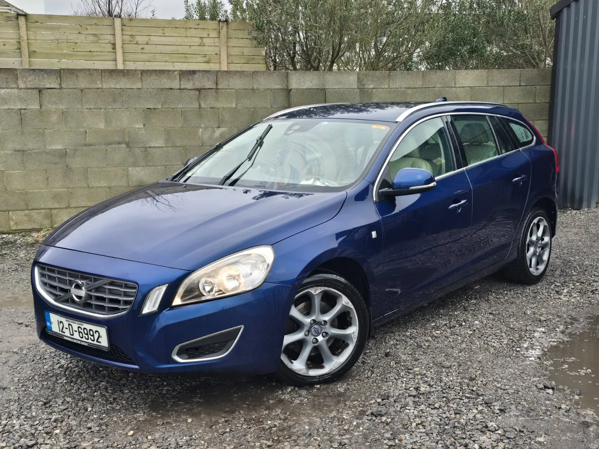 Volvo V60 2012 diesel ocean race edition €3650 - Image 1