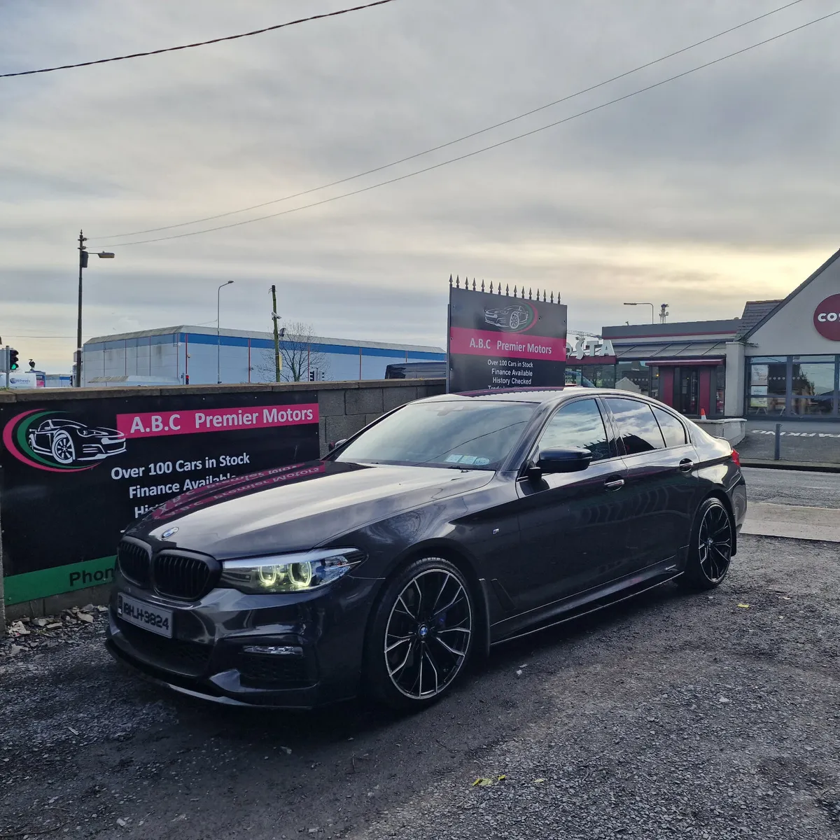 BMW 5-Series 2018 530d M Sport Auto - Image 4