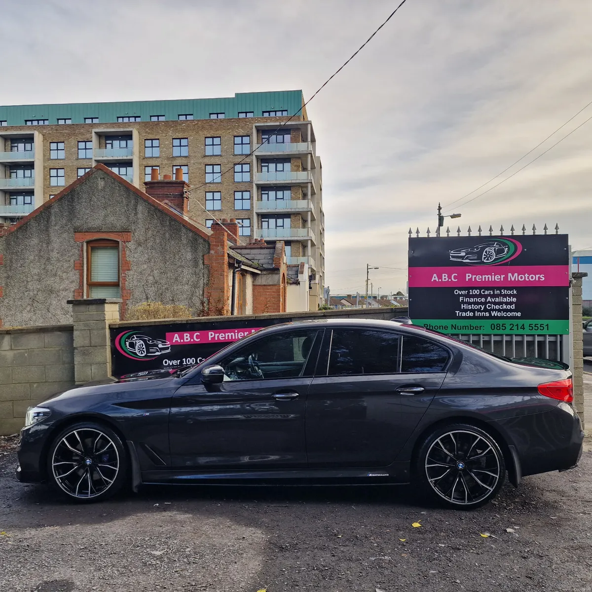 BMW 5-Series 2018 530d M Sport Auto - Image 3