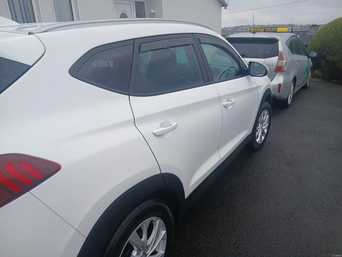 Hyundai Tucson 19 sav model - Image 2