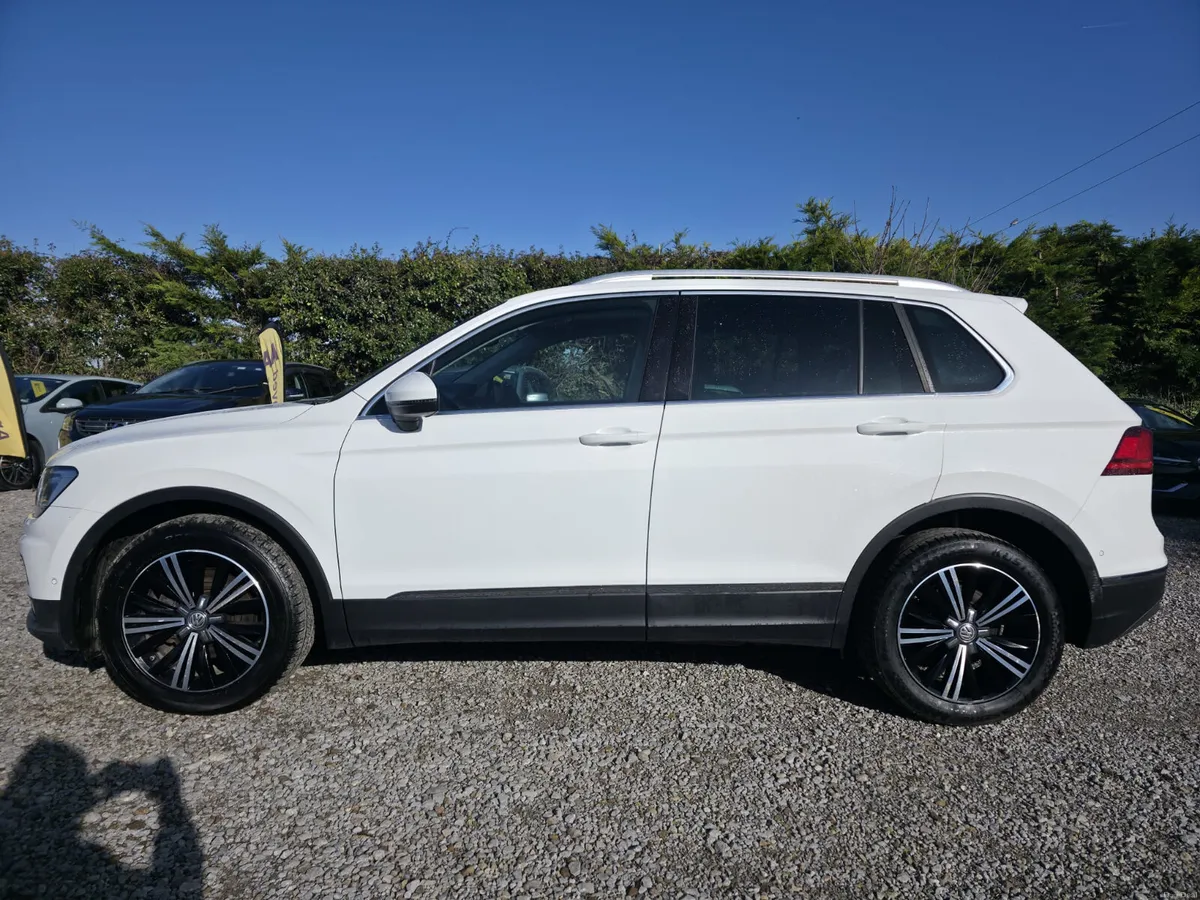 Volkswagen Tiguan 2017 - Image 2