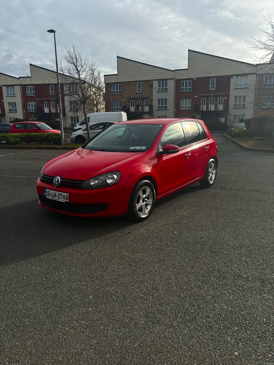 Volkswagen Golf 2010 - Image 1