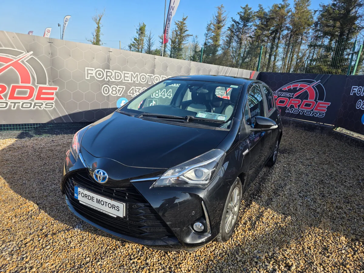 Toyota Yaris 2017 - Image 2