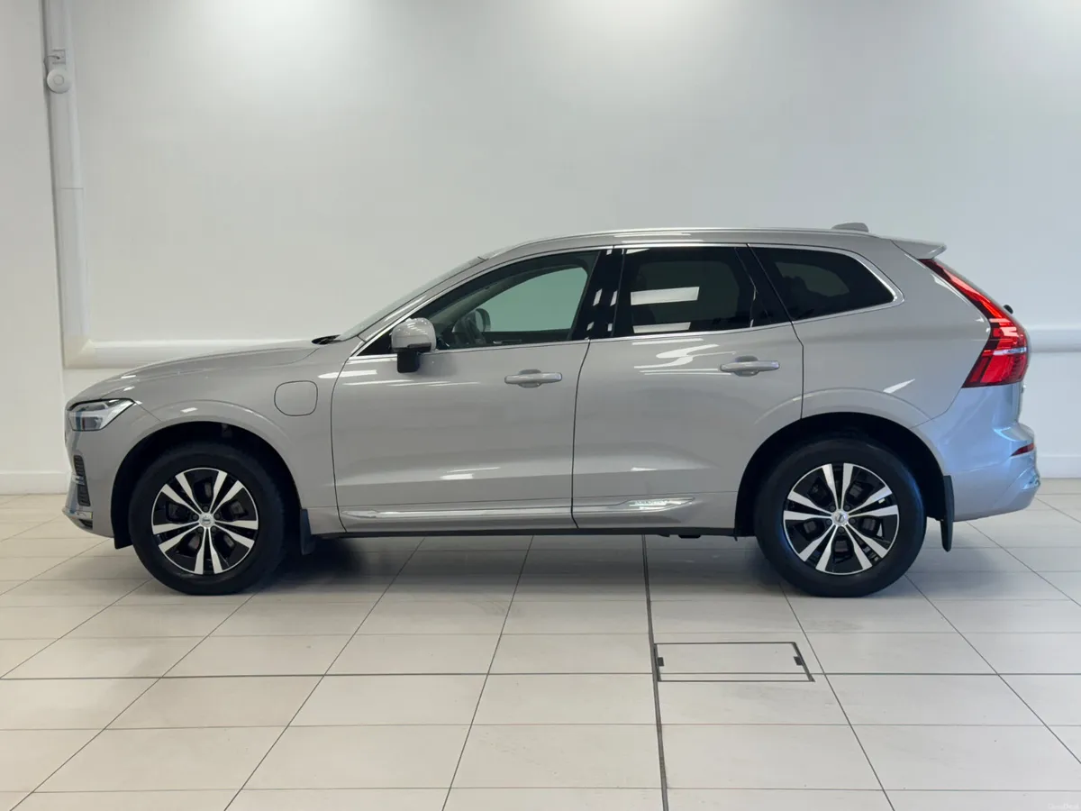 Volvo XC60 2022 - Image 4