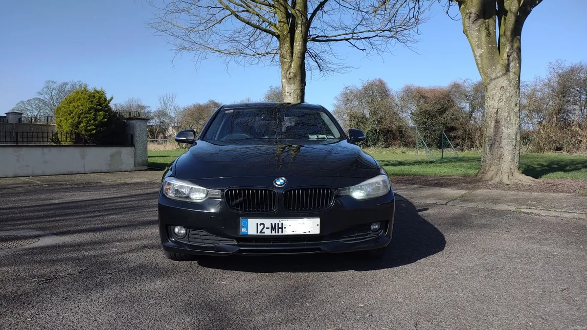 BMW 3-Series 2012 - Image 3