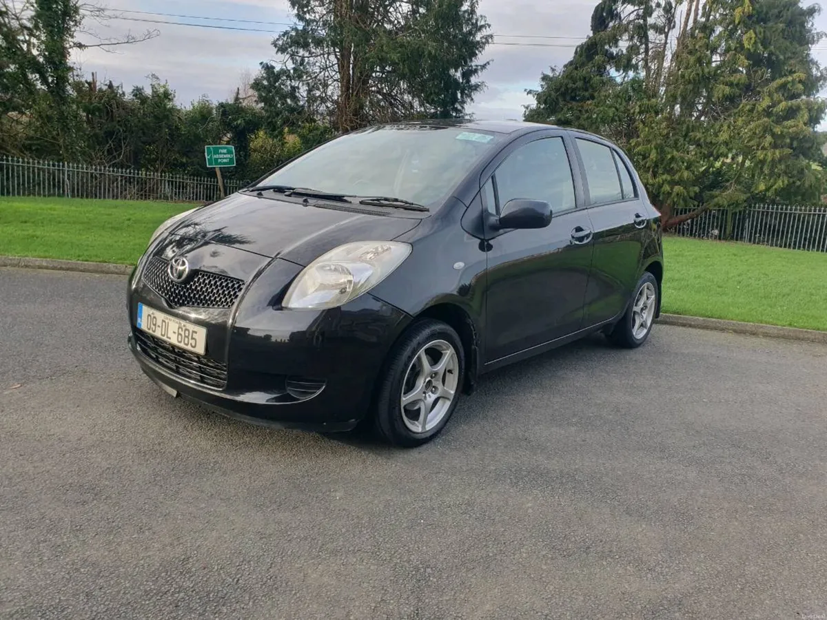 Toyota yaris - Image 2