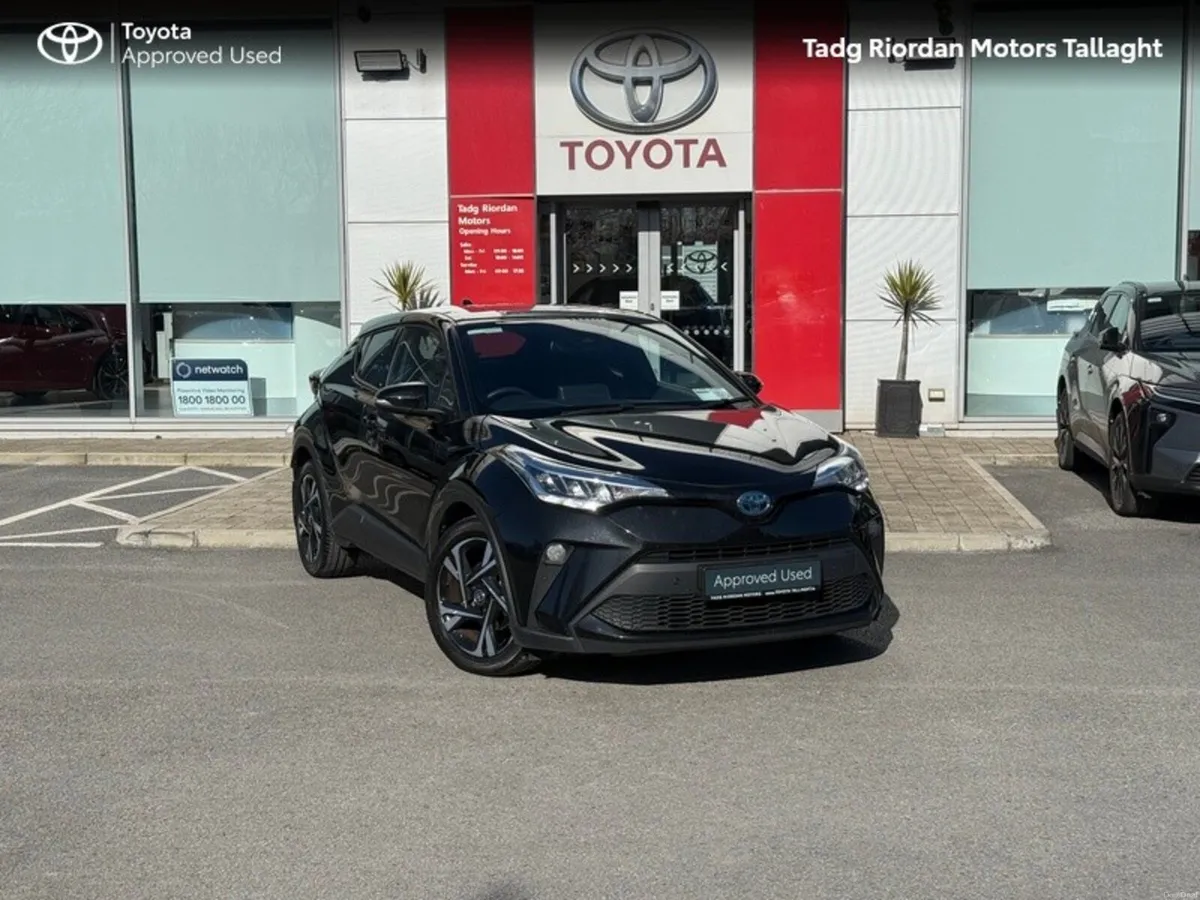 Toyota C-HR SPORT HYBRID - Image 1