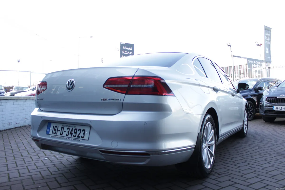 1.6TDI HIGHLINE EDITION  120BHP 4DR SALOON // STUN - Image 4