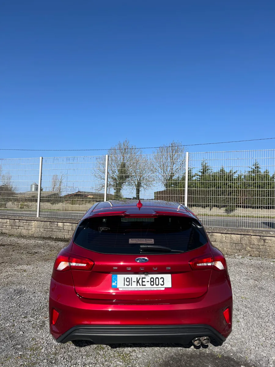 Ford Focus 2019 - Image 2