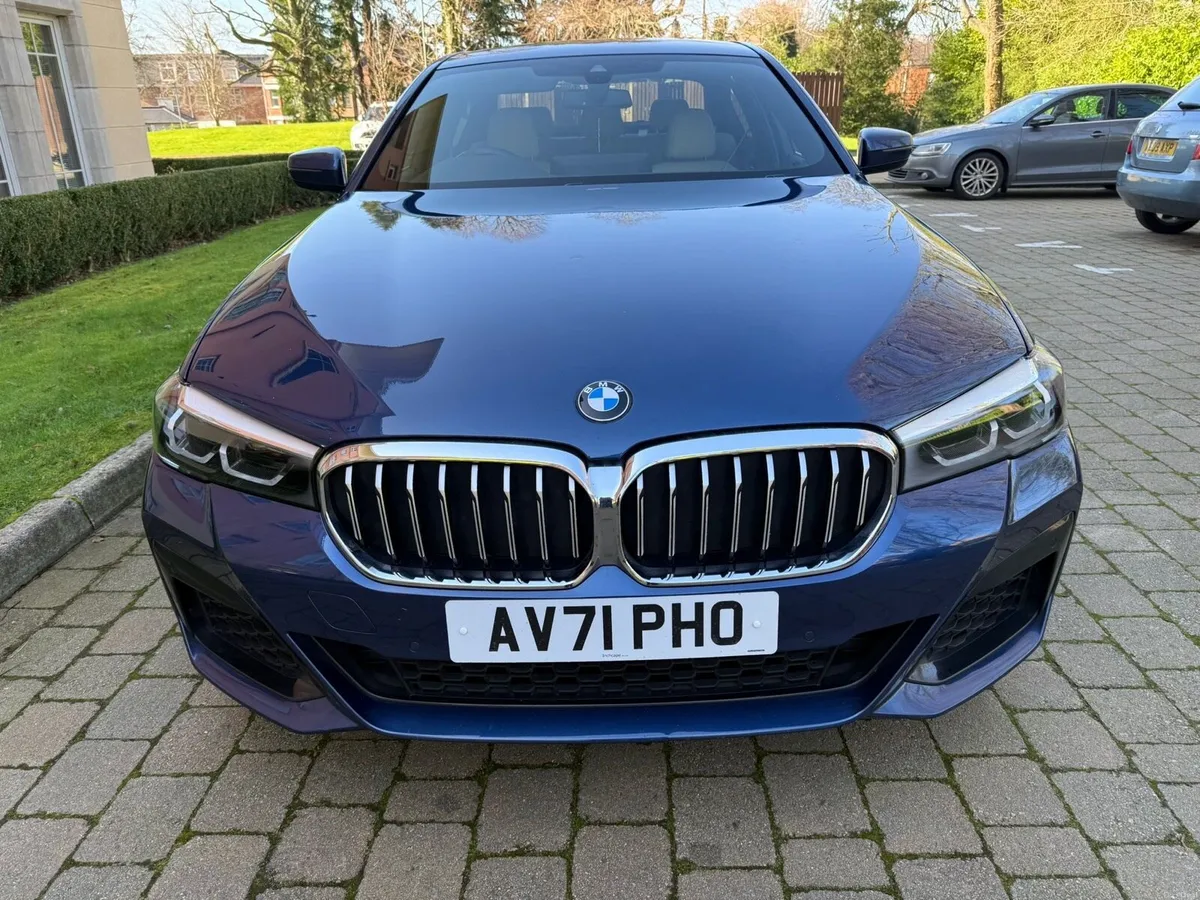 BMW 520i - Image 1