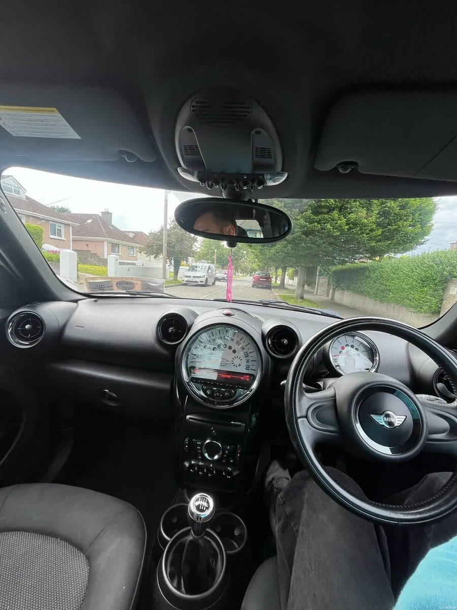 2013 Mini Cooper Countryman - Image 2